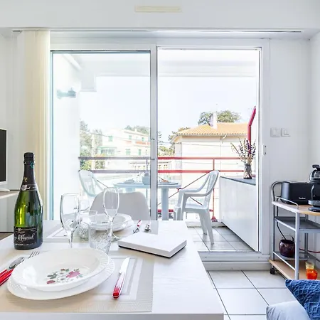 Les Sternes By Interhome * Royan