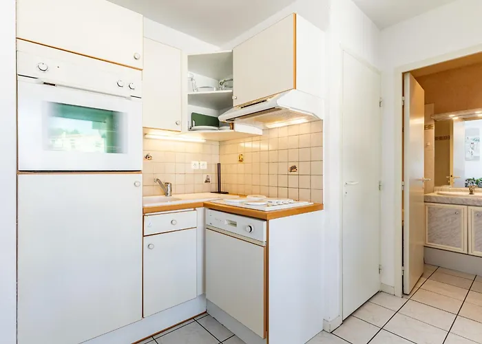 Les Sternes By Interhome * רויאן