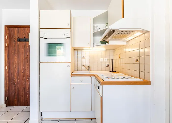 Les Sternes By Interhome * רויאן