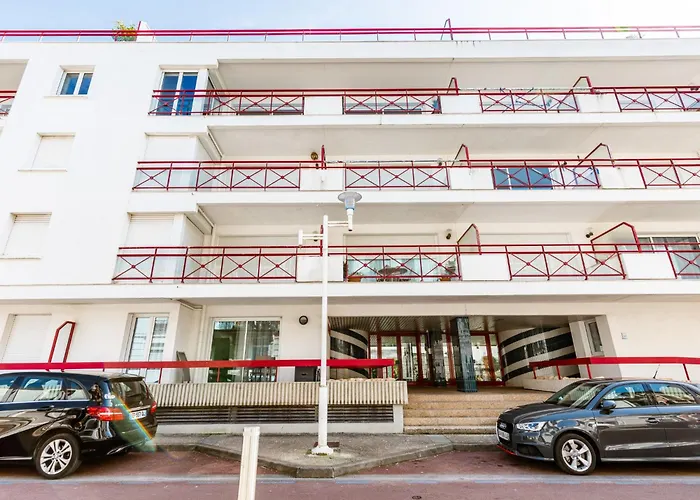 Les Sternes By Interhome * רויאן